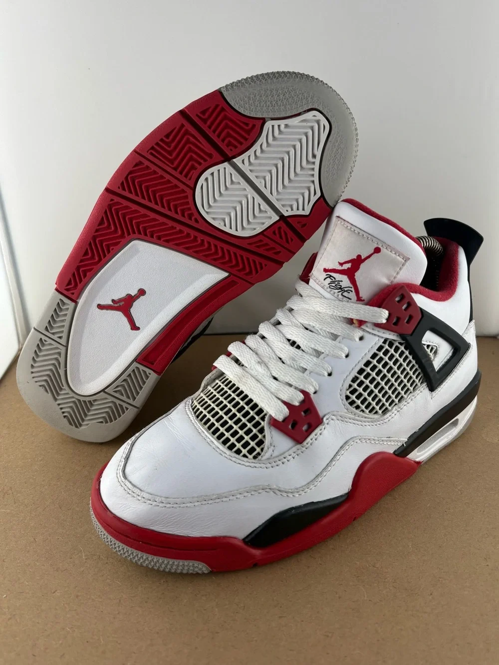 Air Jordan 4 Retro Fire Red White 408452-160 SIZE 5.5Y OG 2020 (A2)